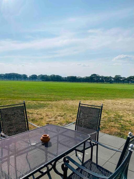 Ut-Huuske Villa Westerbeek Exteriör bild