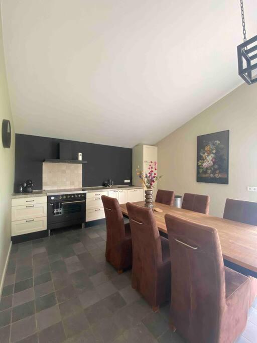 Ut-Huuske Villa Westerbeek Exteriör bild